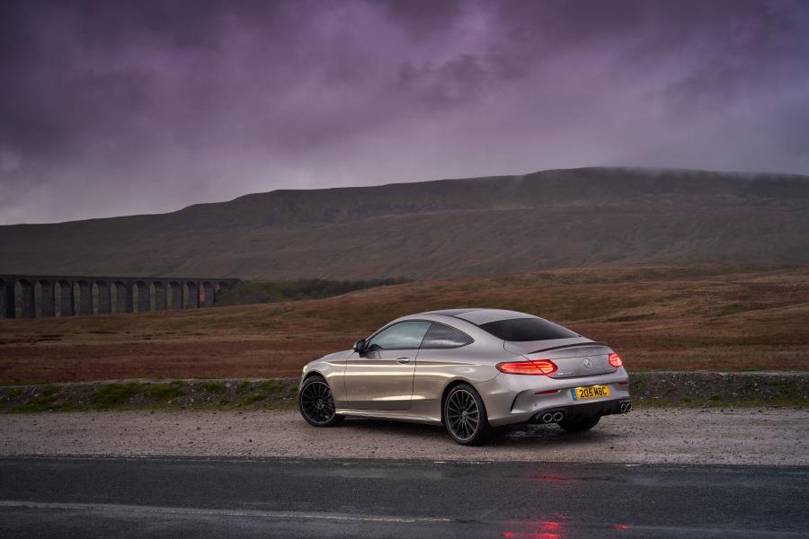  Mercedes-AMG C43 4Matic Coupe (C205) 2018 года  (UK) (фото 15 из 40)